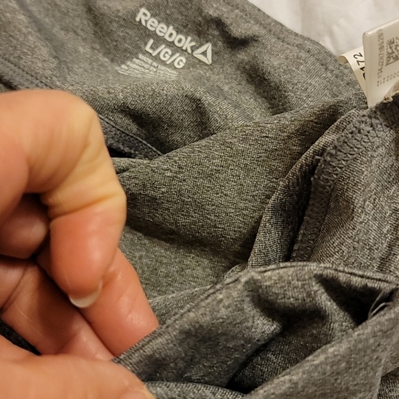 Reebok Women's Capri Athletic Pants - Picture 5 of 7